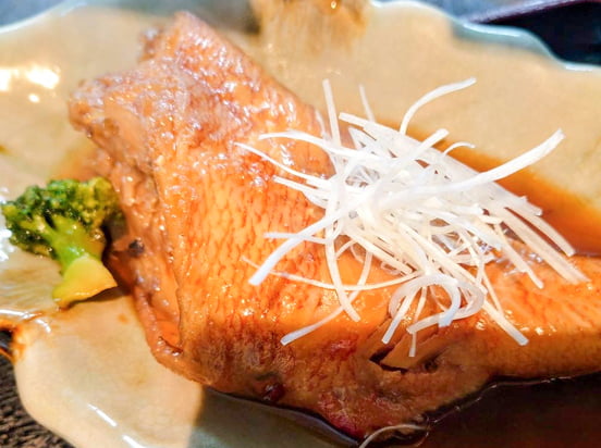 宮城県産赤魚の煮魚